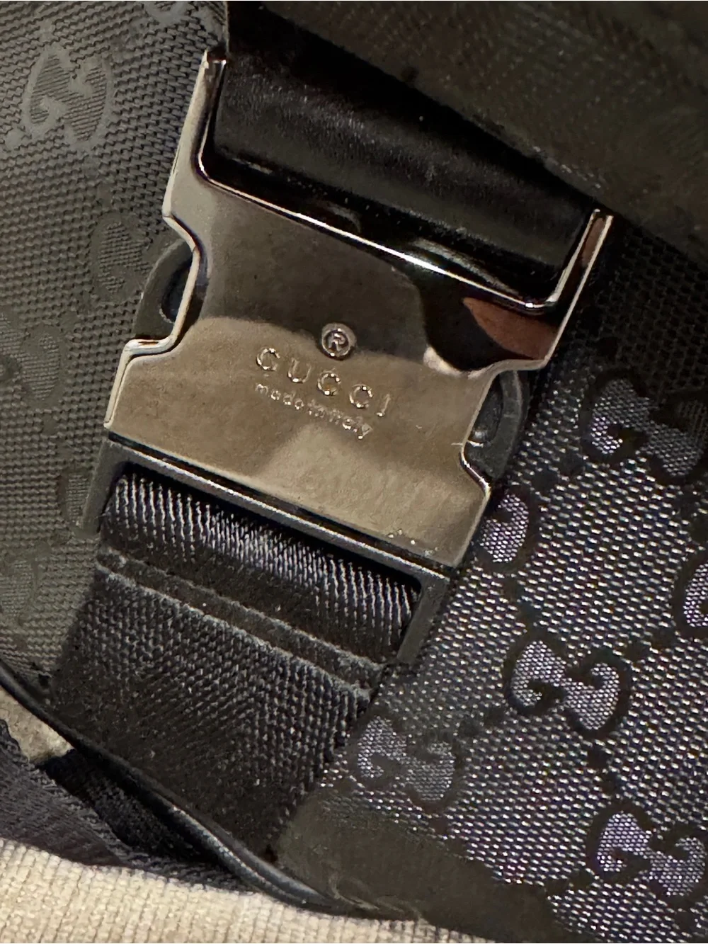 Gucci Black GG Messenger Shoulder Bag